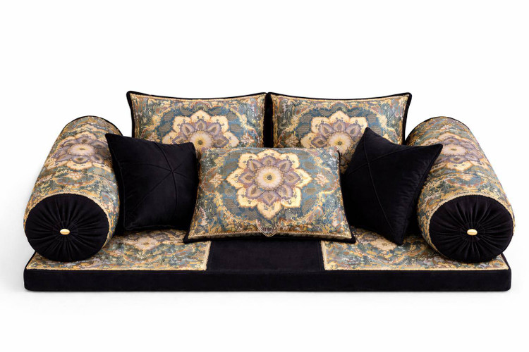 ست کامل شاه نشین سنتی لوکس با کوسنها و بالش های مخملی و طرح اصیل ایرانی رنگ مشکی